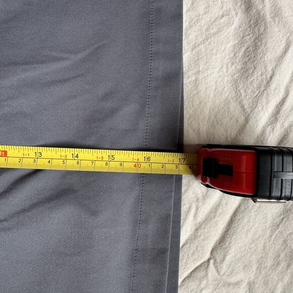 Nike Golf DriFit Woman's Gray Skort Pockets Side Zip Size 14 *Stain* - Picture 7 of 7